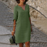 Maristela – Elegantes Kleid mit V-Ausschnitt – Grün