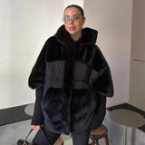 VelvetNord™ Mantel aus Samt-Faux-Fur mit Oversized-Design – Schwarz