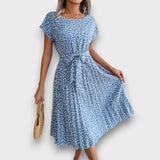 Florienne – Faltenkleid mit verspieltem Charme – Himmelblau