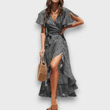 Lianora – Wickelkleid mit Volantsaum – Schwarz