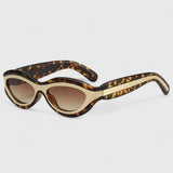 Alice | Stylisch in der Sonne – Leopard
