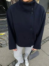 Olga | Kurze Damenjacke mit Stehkragen – Marineblau