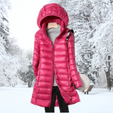 Klassische - wattierte winterjacke mit kapuze für damen – Fuchsie
