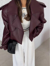 Kurze Lederjacke mit Revers – Burgundisch