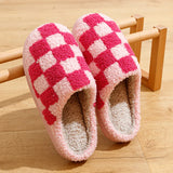 Hausschuhe Schachbrett Muster Unisex | Warm & Rutschfest – Rosa