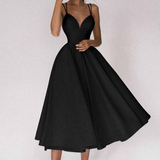 Kali - Elegantes Kleid mit V-Ausschnitt – Schwarz