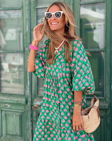 Urvee – Boho-Chic-Maxikleid mit Print und Stufen – Grün Rosa