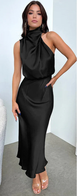 Luna - Maxikleid mit Drapierung – Schwarz