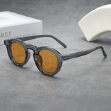 Spectralux – Stilvolle Sonnenbrille Mit Rundem Rahmen – Orange