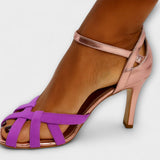 Philena – Riemchensandalen mit goldenem Akzent – Lila
