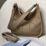Vegane Leder Schultertasche – Stilvolle & Nachhaltige Handtasche – Khaki