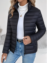 Valeria | Leichte Steppjacke mit zeitloser Eleganz – Schwarz
