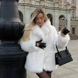 Ivankav - luxuriöse jacke aus weichem kunstfell für damen – Weiß