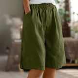 Carmella – Lockere Shorts für die Freizeit – Militärgrün