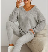 Damen Zweiteiler aus Rippstrick – Kapuzenpullover mit langen Ärmeln & Skinny Hose – Lässiges Freizeit-Outfit – Grau