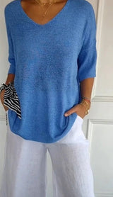 Hannah™ | Einfarbige Strickdamenbluse mit 3/4-Ärmeln und V-Ausschnitt. – Blau