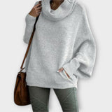 Ursula | Eleganter Damenpullover mit Stehkragen – Hellgrau