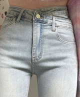 Aleria - schmale, enge schlaghose mit hoher taille – Hellblau
