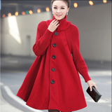 Wintermantel mit knopfverschluss und rollkragenpullover - roswitha – Rot