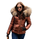 Laura – eleganter wintermantel mit kunstfell – Weinrot