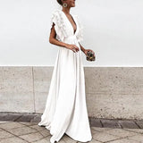 Elysia – Maxikleid mit tiefem V-Ausschnitt und Rüschenärmeln – Weiß