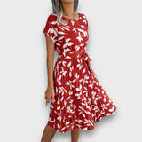 Florienne – Faltenkleid mit verspieltem Charme – Dunkelrot