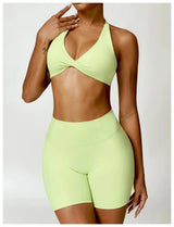 Sportedly 2-teiliges Damen Yoga Outfit: Nahtloser Sport-BH, Sexy Gym Shorts & Leggings – Gelb
