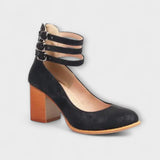 Alira – Pumps mit Knöchelriemen-Design – Schwarz