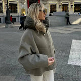 Reginald | stylische damenjacke mit kapuze – Grün