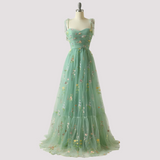 Livia - Elegantes Ballkleid mit Blumenstickerei – Grün