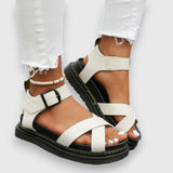 Nina – Sporty Sandalen – Weiß