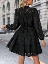 Damenkleid | Kurze Ausführung mit gerader Linienführung – Schwarz