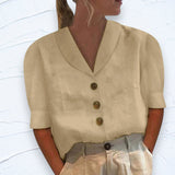 Stephanie | Bluse mit traditionellem Kragen und Knopfleiste – Beige