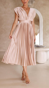 Alexis - Stilvolles Faltenkleid – CHAMPAGNER