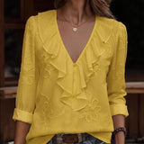Anneliese™ Bluse mit V-Ausschnitt, Frontvolants und floraler Stickerei – Gelb