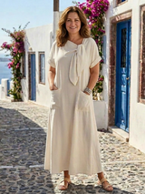 Elowyn | Maxikleid mit Rundhalsausschnitt und kurzen Ärmeln – Beige