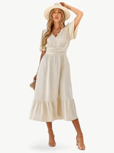 Midi-Sommerkleid mit V-Ausschnitt und Taillenbetonung – Locker & Feminin – Weiß
