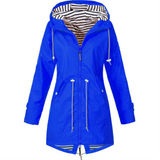 LEONORE – Der elegante und wasserdichte Damen-Regenmantel – Blau