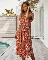 Elegantes Kleid mit Leopardenmuster – Orange