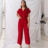 Evelyne™ Jumpsuit aus Soft-Stoff mit Knöpfen und Bindegürtel – Rot