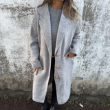 Eclair™ Mantel aus Gebürsteter Wolle mit Strukturiertem Revers und Klassischen Knöpfen / Zeitlose Eleganz, die mit Stil und Persönlichkeit Wärmt! – Grau