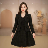 Lorelei™-Set mit strukturiertem Blazer und Kleid mit verziertem Ausschnitt / Präsenz, Stil und zeitlose Eleganz! – Schwarz
