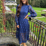 Leonor™-Kleid aus handgefertigter Spitze mit feiner Verarbeitung / Luxuriöse Eleganz mit Haltung und Klasse! – Marineblau