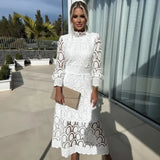 Leonor™-Kleid aus handgefertigter Spitze mit feiner Verarbeitung / Luxuriöse Eleganz mit Haltung und Klasse! – Weiß