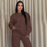 Isys™ Sweat-Set mit cleanem Look und Premium-Komfort – Braun