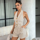Lissandra™-Set mit Gestreiftem Neckholder-Top und Taillierten Shorts – Camel