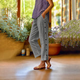 Ella™ Cropped-Hose aus Baumwoll-Leinen mit Eleganten Seitlichen Knöpfen – Grau