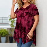 Bluse Linnea™ mit Kunstvollem Abstraktem Muster und Asymmetrischem Saum – Rot