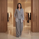 Haus Klasse™ Set in Schneiderkunst mit Asymmetrischem Blazer und Eleganter Hose! – Grau