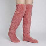 (KAUF 1, ERHALTE 2 GRATIS) Veloura™ Premium Kuschelsocken aus Weichem Plüschstoff – Pink